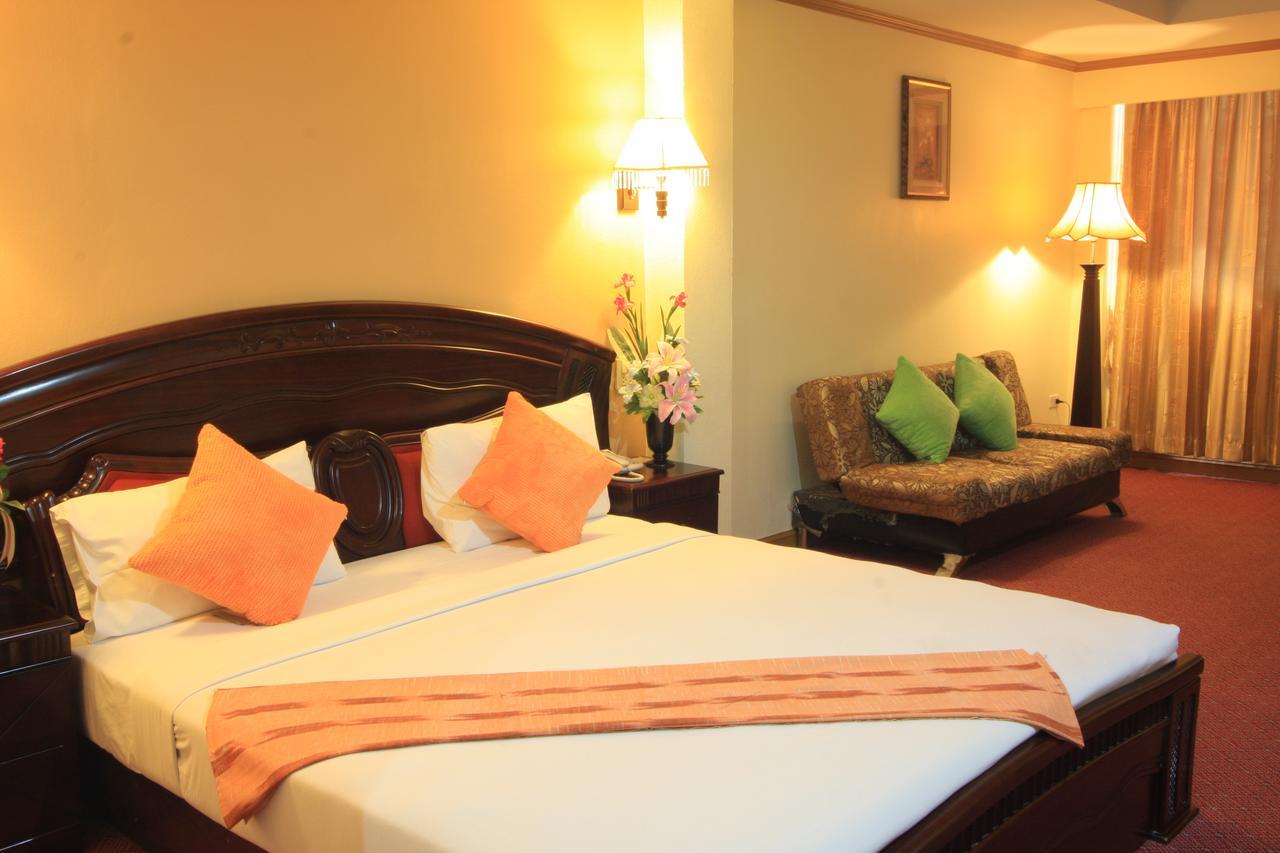 Winstar Hotel Hat Yai Bagian luar foto